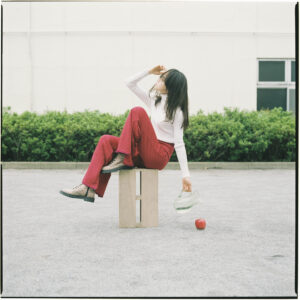 ihme『issue3』(SWEET)池田恵理/apple & i・りんごの赤とわたしの赤