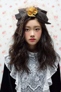 ihme 『issue5』(secret)石川紗由／SECRET WORLD・ 秘密の国の女の子