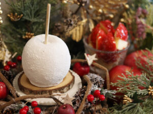 最大3000人待ち！代官山Candy appleクリスマス期間・数量限定。最上等級の高級りんごを使用した『スノーショコラセット』