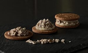 「奇跡のバターサンド」を展開するOKASHIYAが、2021年11月26日～28日の3日間限定で表参道ヒルズにオープン