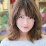 くせ毛風ゆるふわミディなら伸ばしかけヘアも可愛く変身！