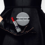 ディオールの代名詞ともいえる千鳥格子をデザインに使ったビューティ アイテムが登場