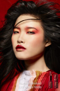 メイクアップ アーティストブランドのシュウ ウエムラから灼熱の情熱や希望を呼び覚ますような限定コレクションが発売