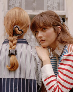 イギリス生まれのレザーブランドJ&M DAVIDSONと老舗ヘアアクセサリーメゾンALEXANDRE DE PARISの大人気コラボ第2弾