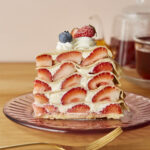 毎年人気の苺スイーツ！アフタヌーンティー・ラブアンドテーブルで季節限定の「苺のミルクレープ」が販売中