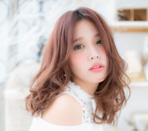 華やかグラマラスミディで周りのみんなと差をつけて