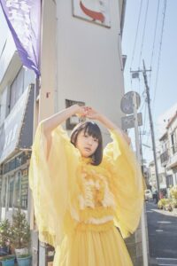 ihme 『issue6』(sentimental)小宮山 莉渚／YOU'RE A REAL LIFE FANTASY・レトロとファンタジー現実世界との乖離