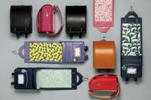 着る人に優しく寄り添う服を、丁寧につくっている「ミナ ペルホネン」が「土屋鞄製造所」とのコラボランドセルを発売