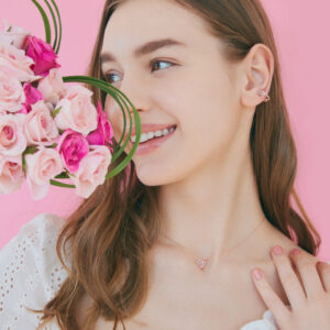 サマンサタバサのジュエリーブランドのサマンサシルヴァが春、ときめきに心躍らせる　ピンク色のきらめき。をテーマにした春ジュエリー2022が販売開始