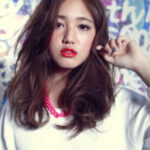 無造作ほつれウェーブが個性的★大人可愛いふわミディ