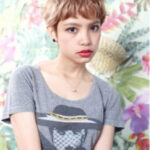 外国人くせ毛風クールなベリーショート・首筋スッキリで横顔美人に