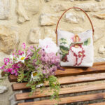 フランスのラグジュアリー・レザーグッズブランドロンシャンの「Roseau」コレクションから新モデルのバケットバッグが登場