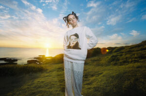 ノルウェーの人気写真家【Bjørn Opsahl】とJOURNAL STANDARDのコラボ ビョーク バイ ビョルン・オプサールのビジュアルが公開。