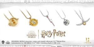 ハリー・ポッター魔法ワールドの雑貨やアクセサリー、文房具など様々な商品がイギリスから到着