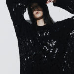 軽い素材がデニムのようにタフでニュアンスのある印象になる2素材のコンポジションでつくられたY's、2022リゾートコレクションの最新作