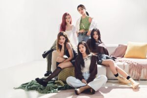 韓国5人組ガールズグループ「ITZY（イッチ）」をアンバサダーに起用した2022年の春夏キャンペーン『H&M with ITZY』のコレクションを発表