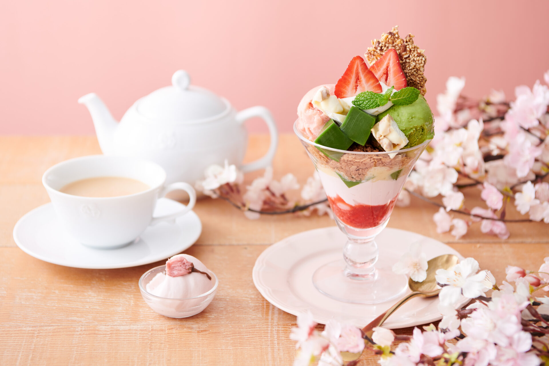 さくらホイップ×苺×抹茶の新作パフェなど春を楽しむ期間限定のスイーツ＆ティーがAfternoon Teaで開催