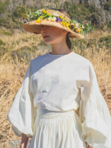 モデルとしても活躍する阿部朱梨がデザイナーを勤めるアパレルブランド『KAIEKA』がローンチ