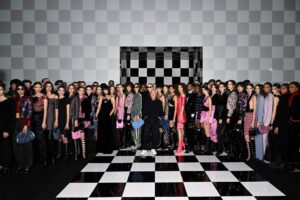 【エンポリオ アルマーニ】2022/23秋冬メンズ＆ウィメンズ コレクションを発表