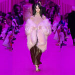 スポーツマックスは2022年2月25日、ミラノファッションウィークにて2022年秋冬コレクションを発表。