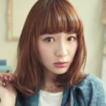 アプリコットベージュゆるミディなショートバング