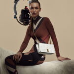 バーバリーがベラ・ハディッド、ローデス・レオン、ジョーダン・ダン、エラ・リチャーズなどの有名モデルを起用したLOLA BAGキャンペーンを発表