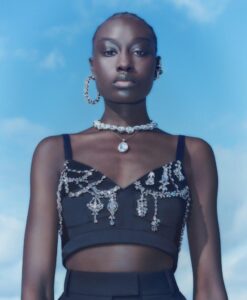 アンティークシルバーとゴールドメタル、ビジューやパールを用いた【Alexander McQueen】2022年春夏コレクション新作ジュエリー