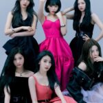 韓国ガールズグループ「LE SSERAFIM」が纏うアレキサンダー・マックイーンのコレクション