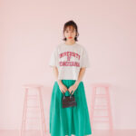 ティーンのカリスマ山之内すずがファッションブランドモデルに挑戦！「vis-a-vis（ビザビ）」新作アイテムを着こなす！