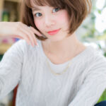 手ぐしだけでキマるふんわりスタイルワンカールで隠しきれない女っぽさを