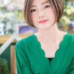 長めバングがアンニュイな色気を放つリップラインで史上最高に大人っぽく