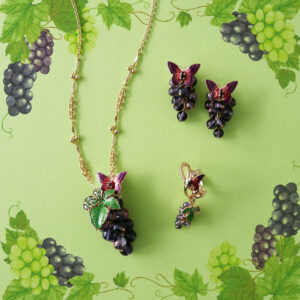 【ANNA SUI】ぶどうモチーフのアクセサリーを発売￼