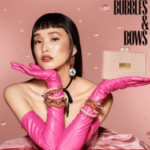 氷のように冷たくはじけるバブルと、​セクシーで贅沢なボウで彩られた世界を表現した​M・A・Cホリデーコレクション「バブルズ & ボウ」の世界が楽しめる​イベントをSHIBUYA109渋谷店にて開催！