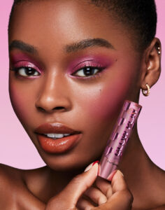 【M・A・C】バレンタインギフトに最適なコレクションが​ハート柄のスペシャルデコパッケージで登場！