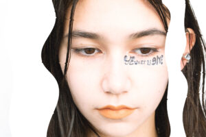 ヘアメイクアップアーティスト三苫愛のプロデュースブランド"YEUX ET LIGNE(ユエリーニュ)"からカラーマスカラの新色が発売開始