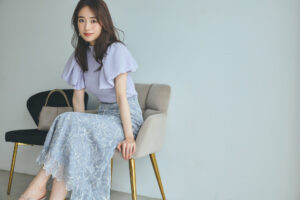 秋へのスイッチ。Stola.（ストラ）が泉里香さん着用WEBカタログを公開！