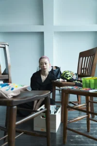 Yohji Yamamotoが、SUMIREとのカプセルコレクションをDiscord上で発表しました。