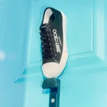 ジミー チュウ、新作のユニセックスなローテクスニーカーPALMAをローンチ ！