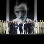 【エンポリオ アルマーニ】2025春夏ウィメンズコレクションをミラノにて発表