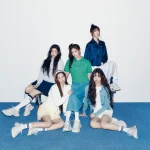 世界中で人気沸騰中のK-POPガールグループILLIT（アイリット）がアンバサダーをつとめる日本国内スニーカーキャンペーン『ラコステ履いてどこいこう？』広告キャンペーンビジュアル第2弾が公開