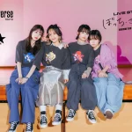 〈CONVERSE TOKYO〉×アニメ「ぼっち・ざ・ろっく！」コラボレーションアイテムを身に纏った　舞台版「結束バンド」のスペシャルビジュアルを公開！