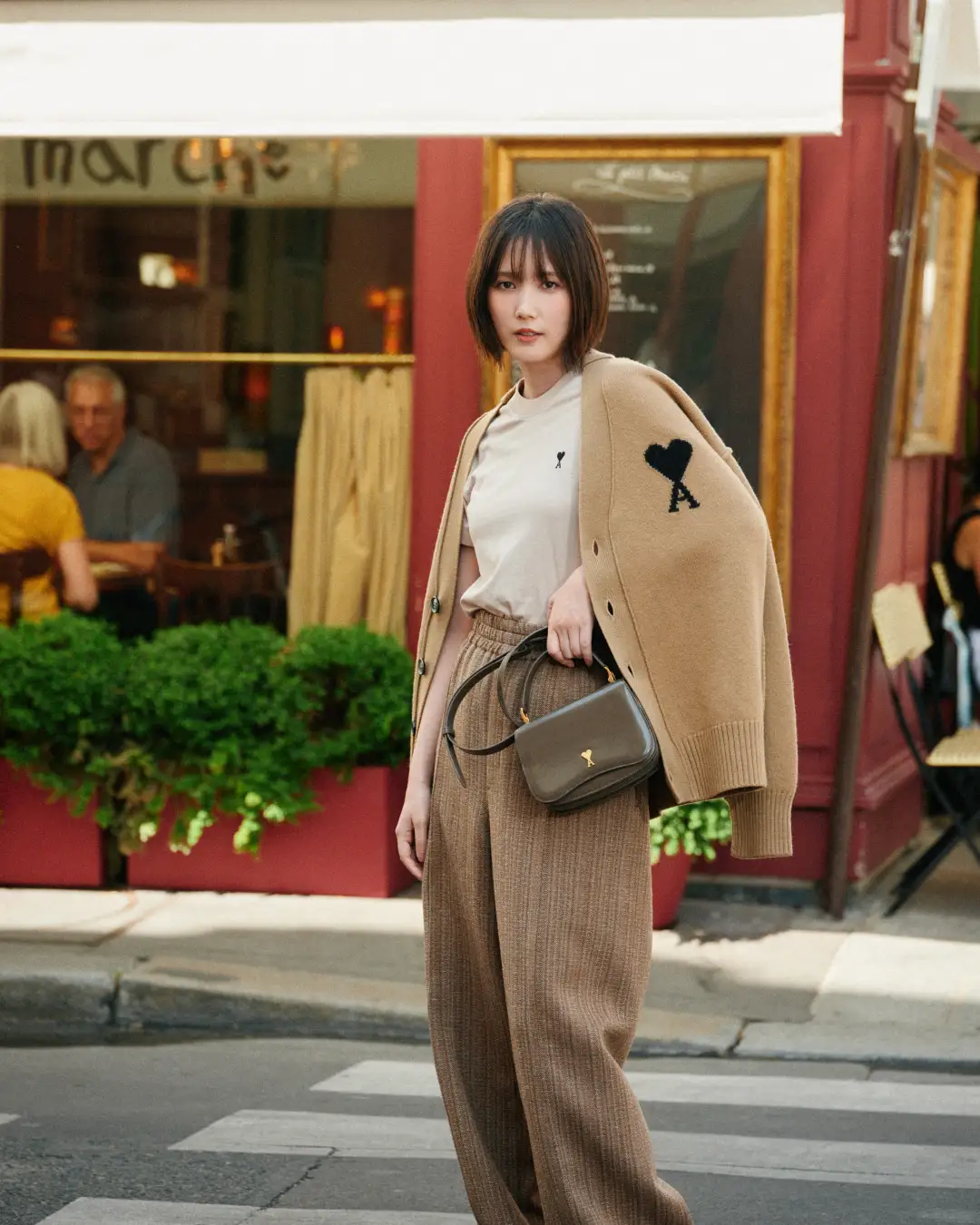 AMI PARIS 女優 本田翼を「フレンド・オブ・ザ・ハウス」に迎える