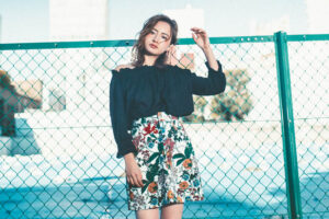 都市の余白に咲く、モダン・フェミニニティ