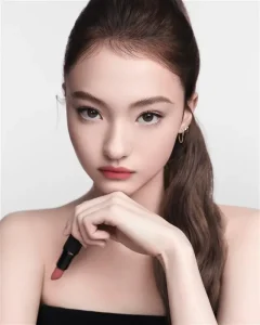 【M·A·C】「パウダー キス」シリーズが記録的ヒット。発売直後からリップスティックの1日売上が約2倍*、新リップはリニューアル前比約34倍*に