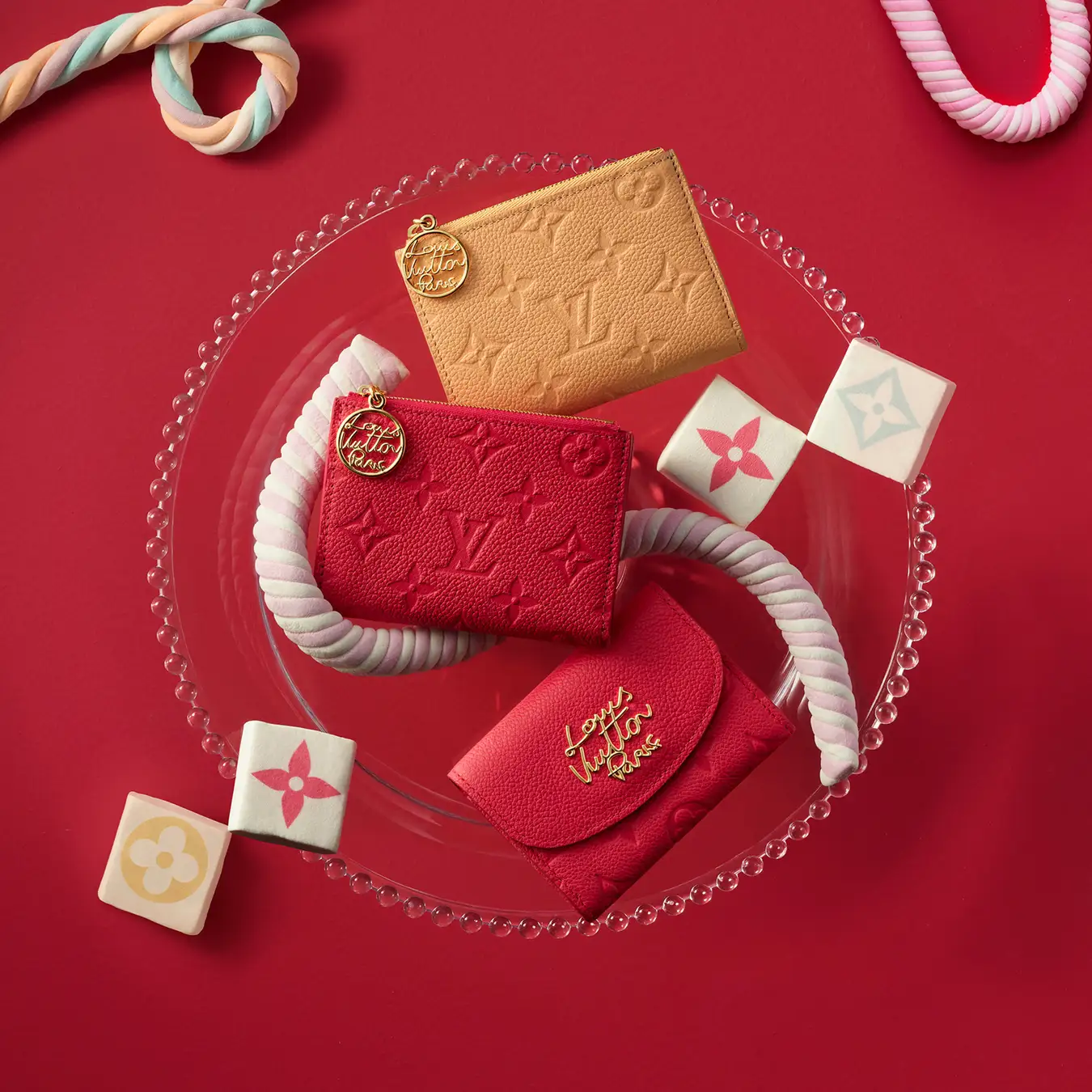 【ルイ·ヴィトン】ポップな彩りを添える新作ウィメンズウォレットとレザーグッズが登場
